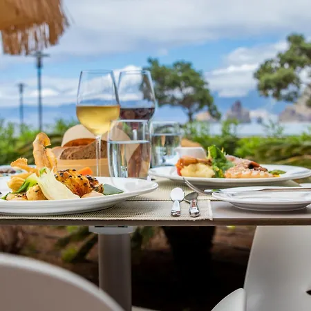 Aqua Natura Bay 4*