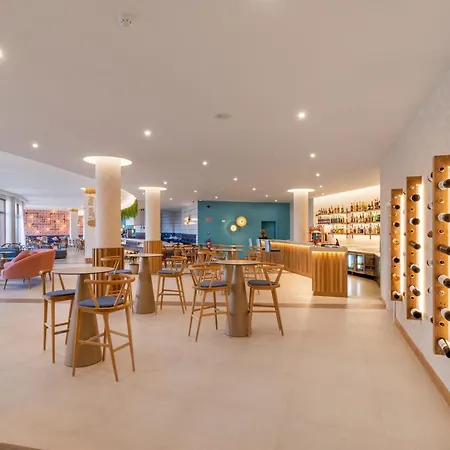 Aqua Natura Bay 酒店 4*