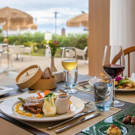 Aqua Natura Bay 4*