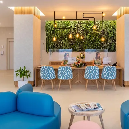 Aqua Natura Bay 4*