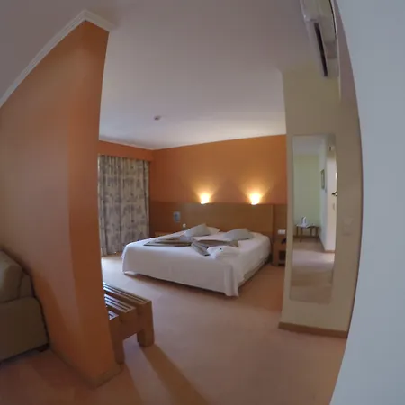 Aqua Natura Bay 4*