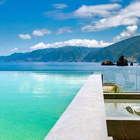 Hotel Aqua Natura Bay 4*