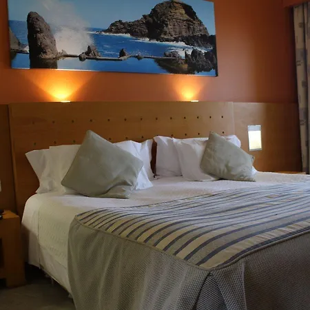 Aqua Natura Bay Hotel 4*
