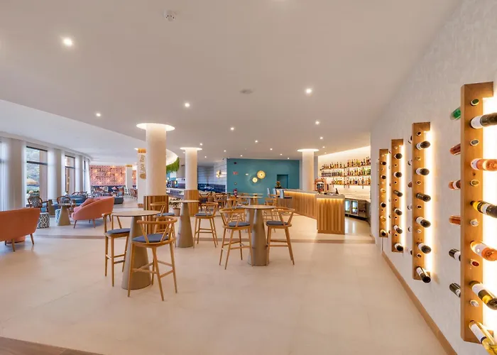 Aqua Natura Bay Szálloda 4*