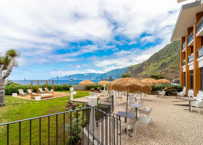 Aqua Natura Bay 4* Porto Moniz