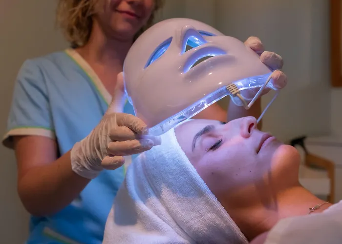 Hotel Aqua Natura Bay 4*