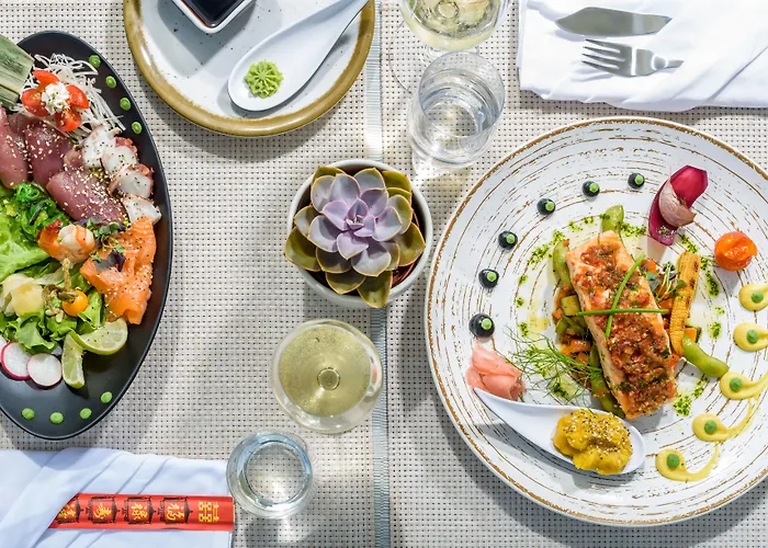 מלון Aqua Natura Bay 4*